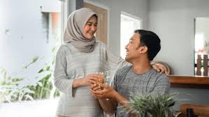 Istri yang taat dan sholehah kepada suami